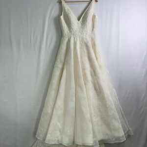 anne barge Wedding Gown